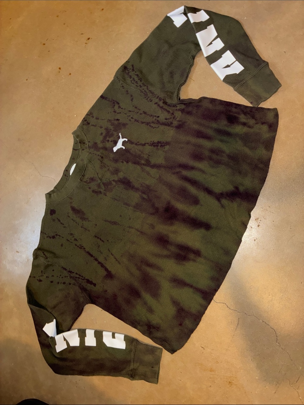 PINK Victoria's Secret Green & purple tie dye cropped Sweatshirt